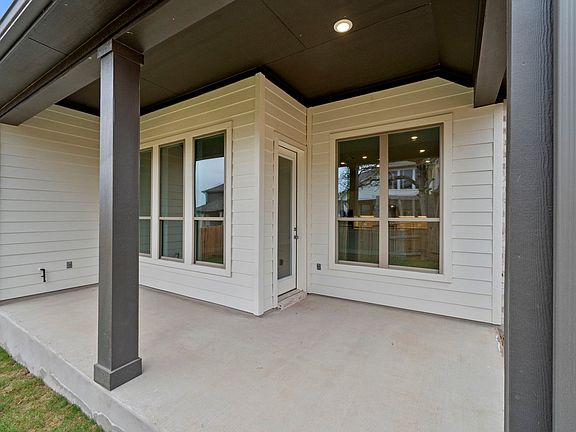 3rd image of 1445 Purple Petunia Ln