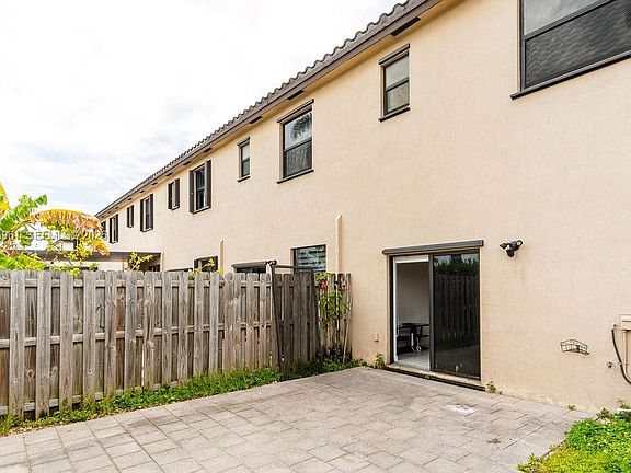 5th image of 11387 SW 248th Ter