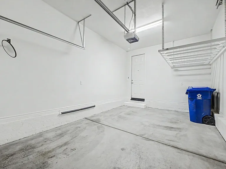 2435 Cordoba Bluff Ct — Photo 27