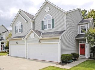 9782 Sugarbush Cir, Olmsted Falls, OH 44138