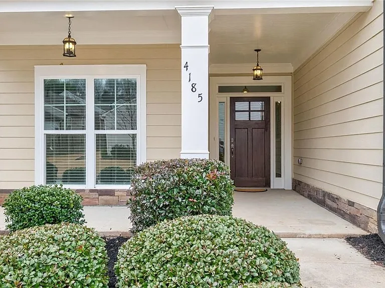 4185 Celbridge Pass — Photo 2