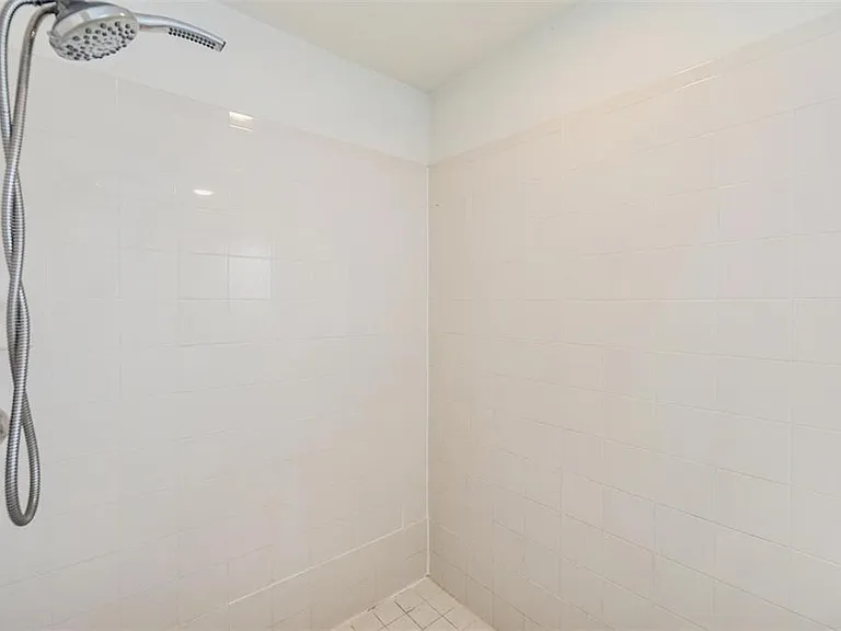 8219 Canterbury Lake Blvd — Photo 23