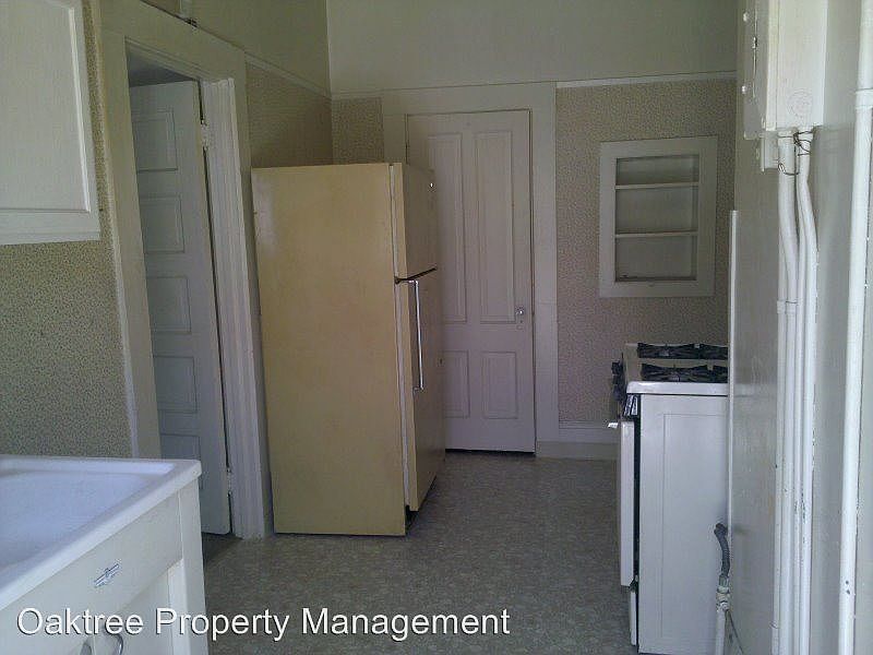 2nd image of 31 N Laurel St APT 3