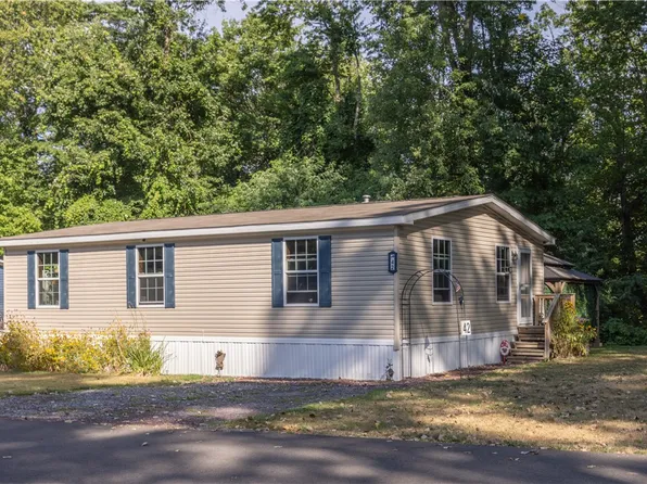 941 Waterloo Geneva Rd #42, Waterloo, NY 13165