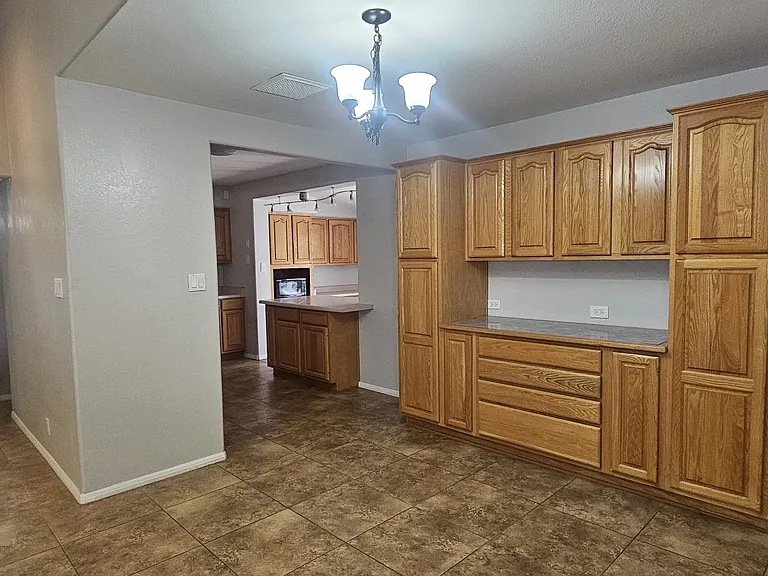 Dining Rm