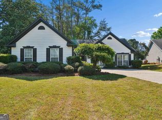 2765 Avalon Meadows Ln, Lawrenceville, GA 30044