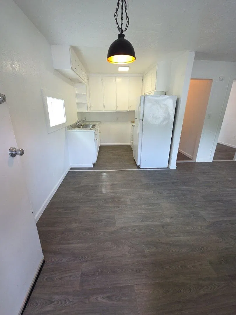 Lakeshore Triplex — Photo 2
