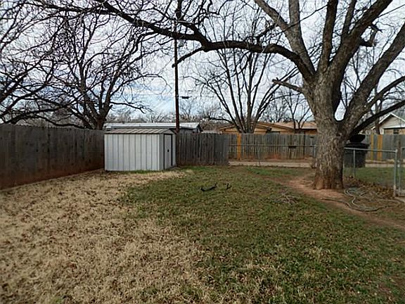 4th image of 658 Beechwood Ln