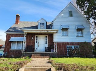 616 E South St, Washington, IN 47501