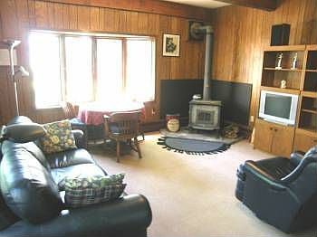 4th image of 1581 Saint Charles Ave