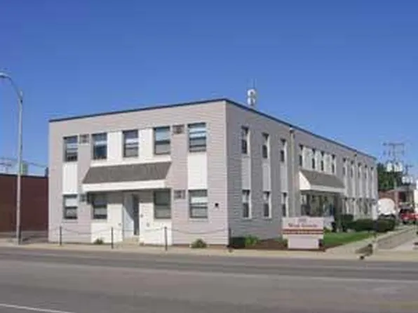 108 W Green St - 108