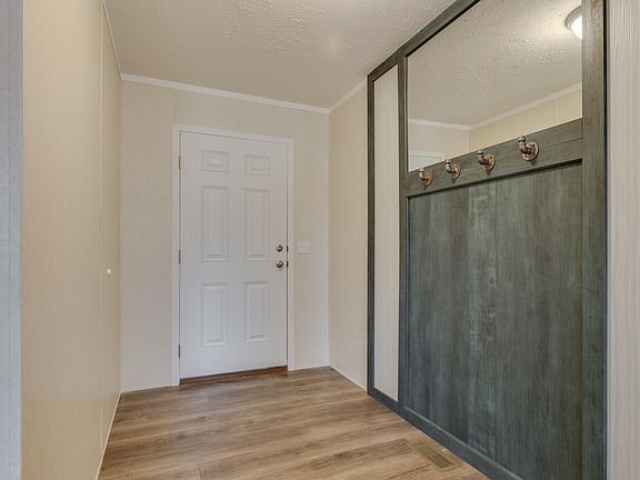5th image of 714 Mill St Site # 18