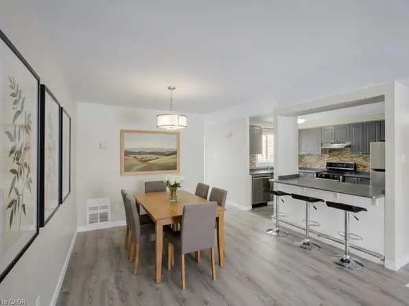 65 Glamis Rd #65, Cambridge, ON N1R 6W4
