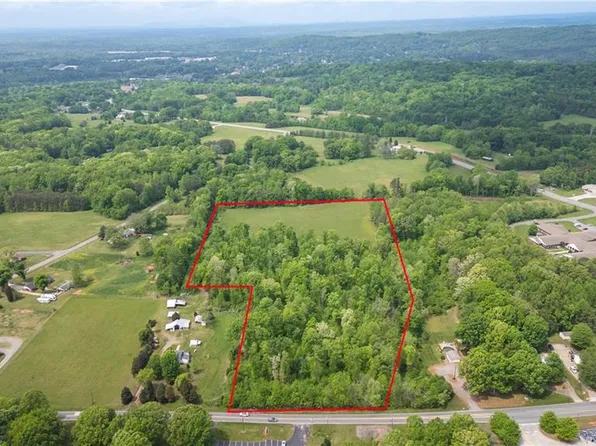 270 Dan Valley Rd #4, Mayodan, NC 27027