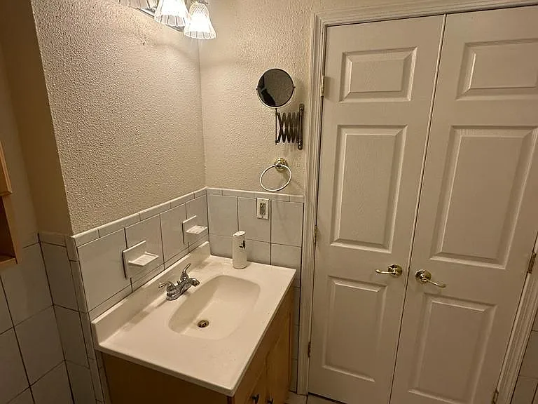 13522 Persian Ct — Photo 26