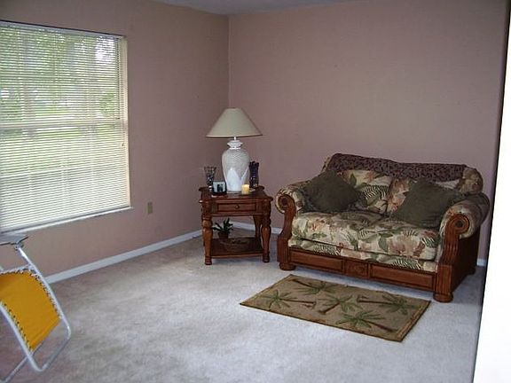 2nd image of 9860 Fairway Cir
