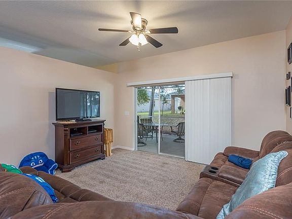 5th image of 35005 Meadow Reach Dr