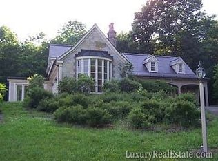 77 Apple Ln, Roxbury, CT 06783