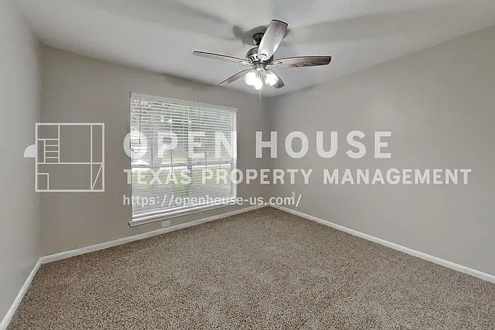 28811 Stapleford St — Photo 11