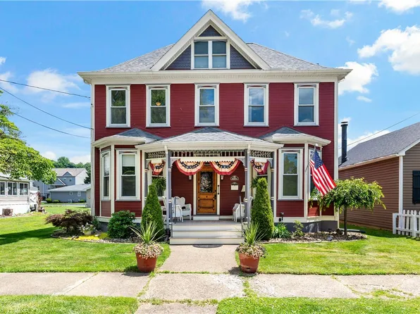 1004 Market St, Beaver, PA 15009