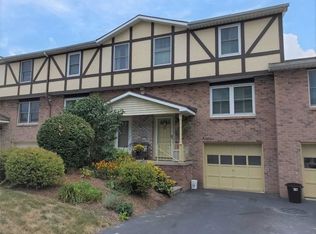 1177 Cunningham Dr, Victor, NY 14564