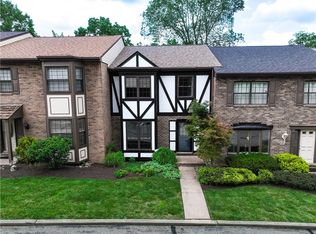 410 Edgetree Ln, Murrysville, PA 15668