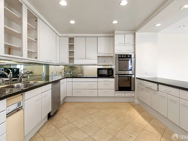 1150 Sacramento St #104 — Photo 8