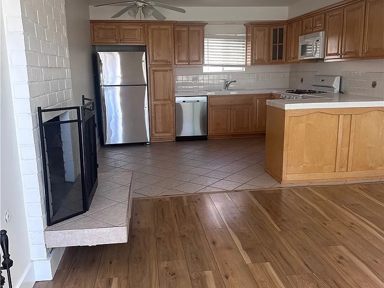 2617 Rockefeller Ln #C — Photo 1