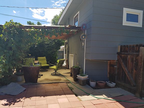 4th image of 931 Ballard Ave