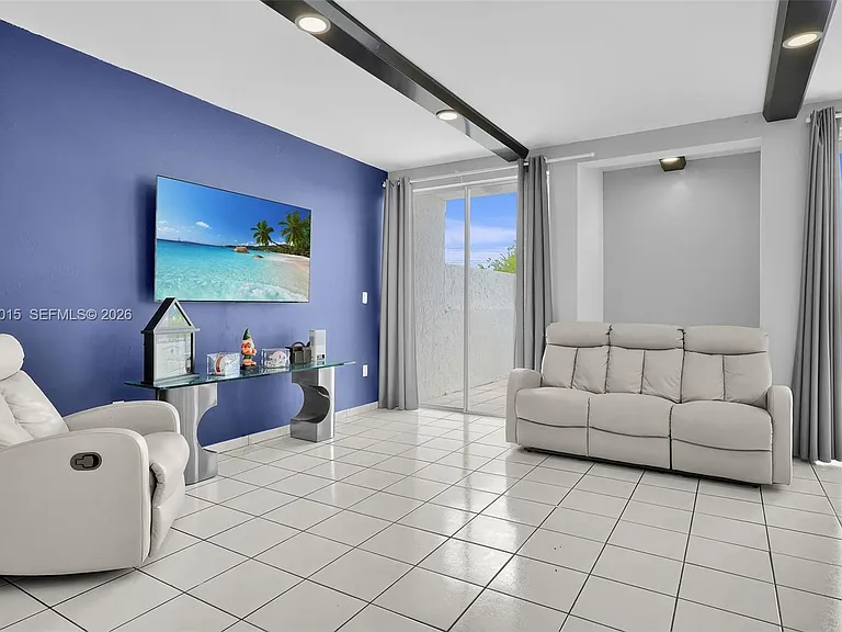 9177 Fontainebleau Blvd #3 — Photo 12