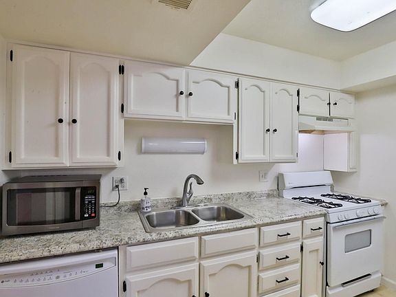 5th image of 770 E Brenda Dr Unit A