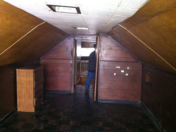5th image of 6412 S Hoyne Ave