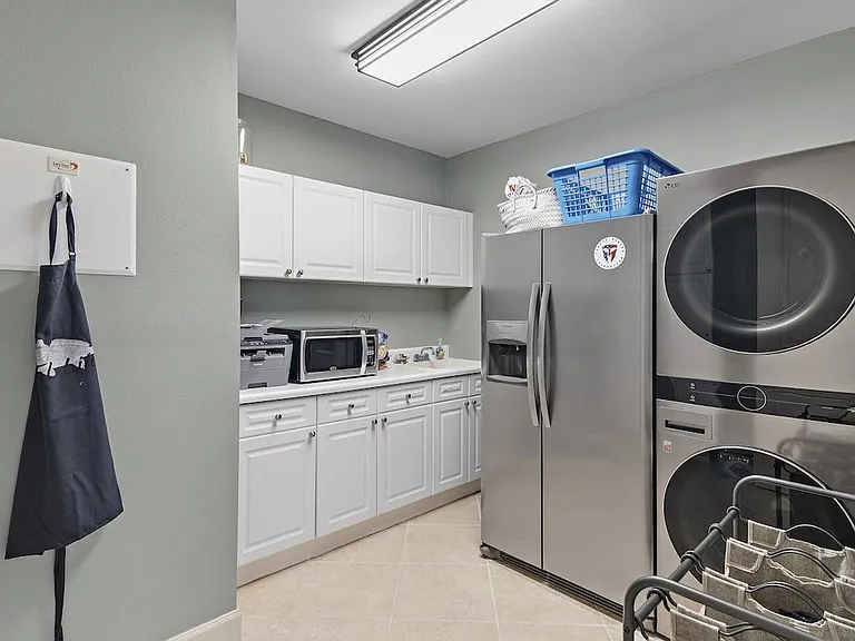 Laundry Room Cabinet