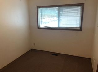 414 W 3rd St #5, Newberg, OR 97132