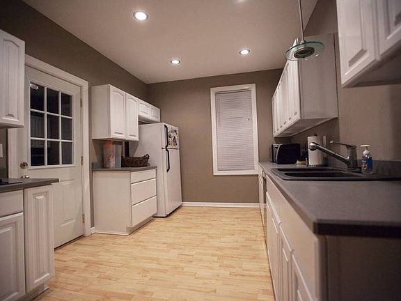 2nd image of 330-332 Demain Ave #Demain Ave