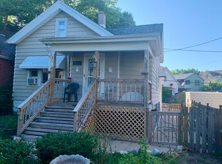 926 W Windlake Ave, Milwaukee, WI 53204