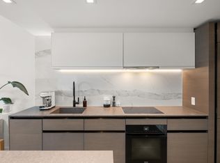 620 Cardero St #1404, Vancouver, BC V6G 3H7