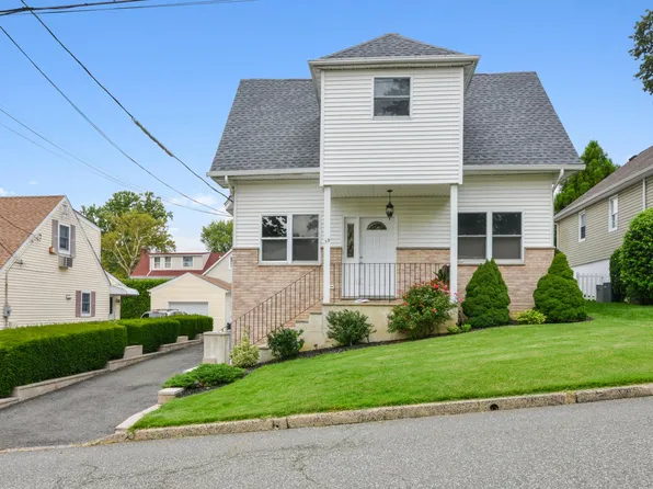 39 Springfield Ave, Hasbrouck Heights, NJ