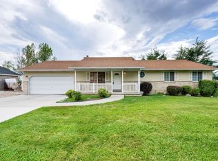 10207 N Cottonwood Dr, Cedar Hills, UT 84062