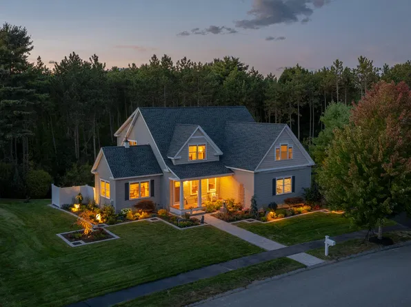 7 Mussel Cove Lane, Falmouth, ME 04105