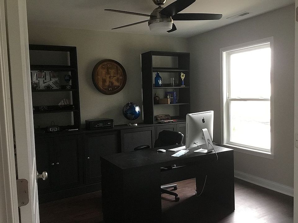 2nd image of 9993 Crooked Oak Way