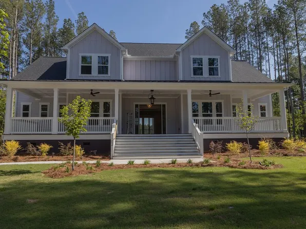 1102 Plantation Overlook Dr, Moncks Corner, SC 29461