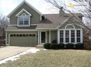 985 E Charlotte Town Rd, Olathe, KS 66061