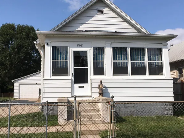 808 Hickory St, Omaha, NE 68108