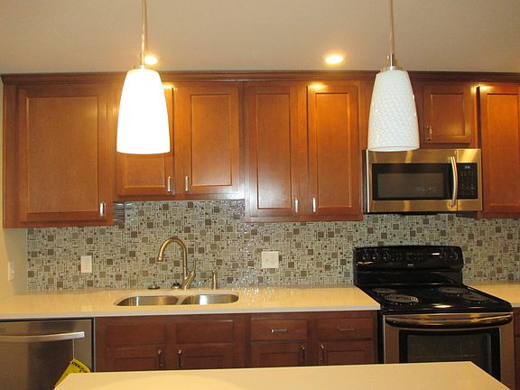 2nd image of 1233 N Ogden St APT 409