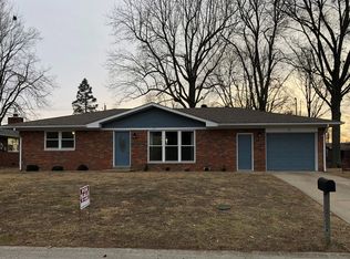 21 Debra Dr, Fairview Heights, IL