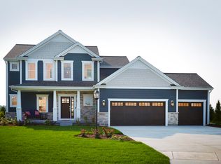 3098 Mendota Dr, Summit, WI 53066