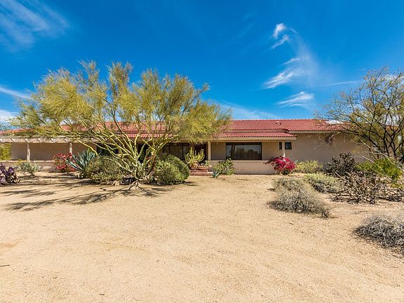 3rd image of 23686 N CAMINO ADELE Street