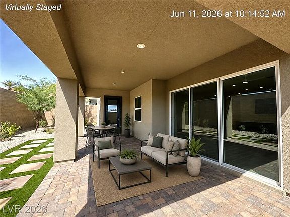 3rd image of 37 Charlotte Ridge Pl