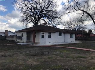 23013 Clyde Ave, Strathmore, CA 93267